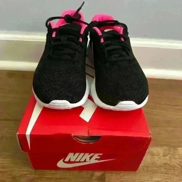 Kids Nike Tanjun size 5Y - Picture 5 of 6